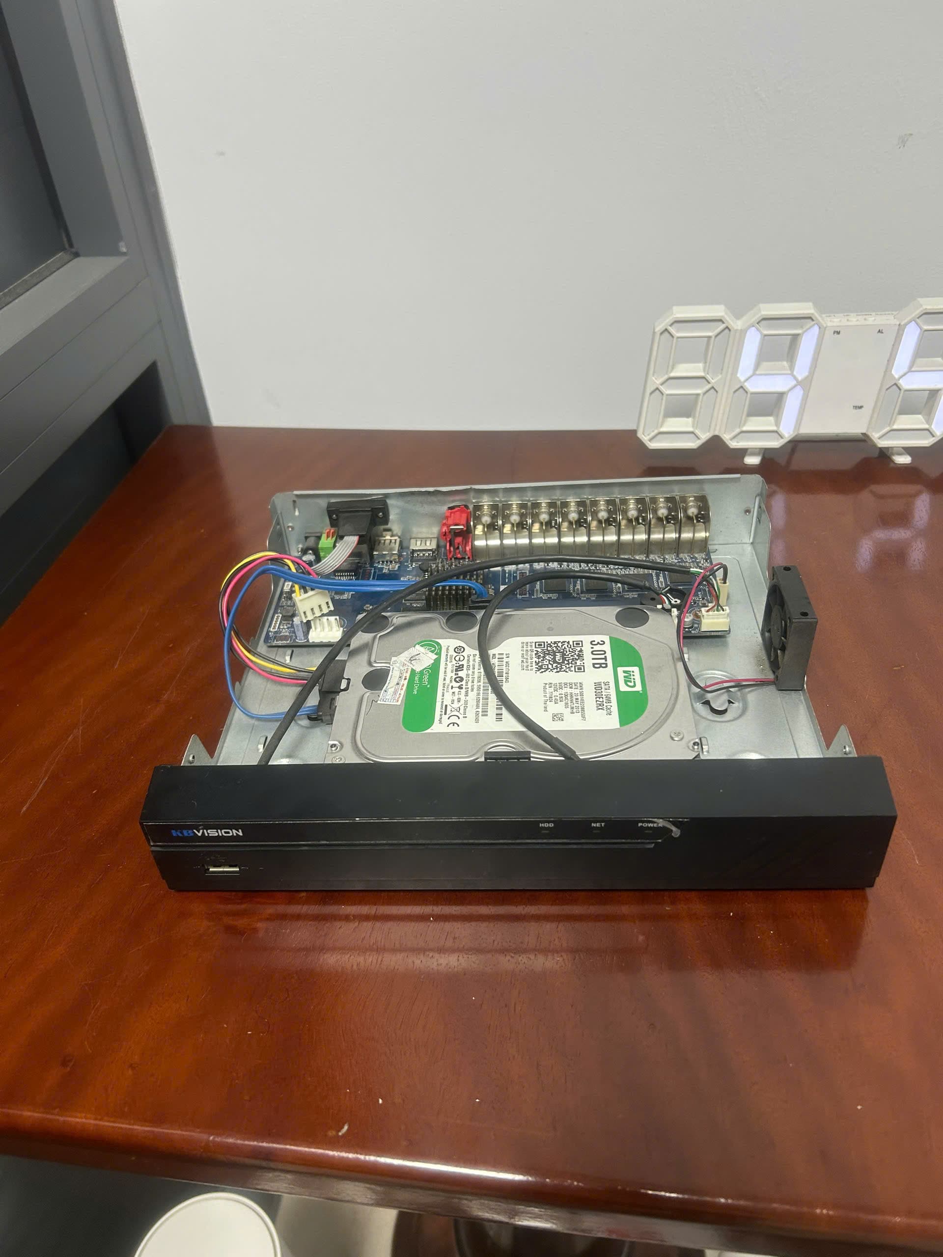 Đầu ghi 5 in1 16 kênh KBVISION (HDD 3T)