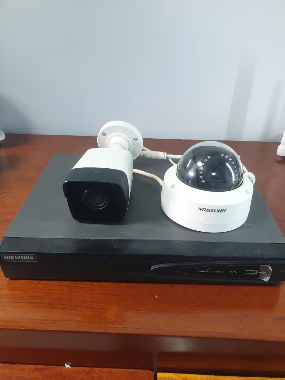 Bộ 2 camera quan sát IP Hikvision POE